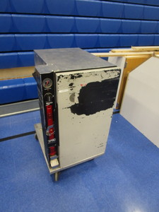 lot 80 image: Metro TC90 Rolling Food Warming Box