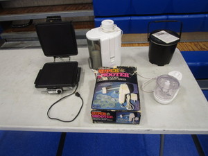 lot 89 image: Slicers, Fryer, Griddle