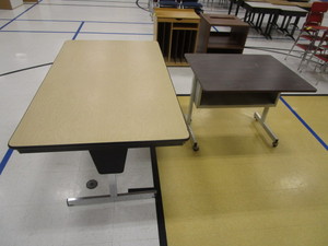 lot 115 image: Computer Table 30x3x29 & Folding Table 3x5x29