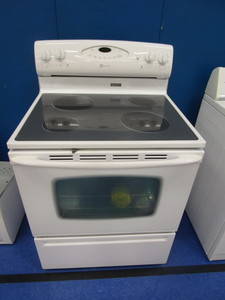 lot 126 image: Maytag Electric Stove