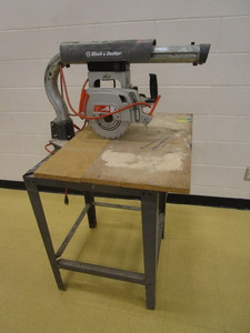 lot 143 image: Black & Decker Radial Arm Saw