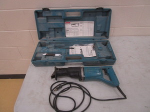 lot 146 image: Makita Sawzall