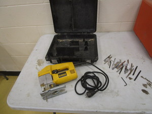 lot 153 image: DeWalt Variable Speed Orbital Jig Saw