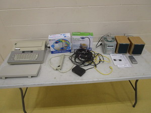lot 162 image: Stereo & Speakers, Desk Lamps, Typewriter, Misc Chords