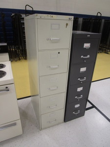lot 197 image: (2) File Cabinets