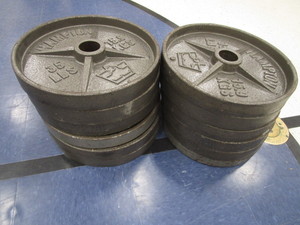 lot 232 image: (12) 14 #35 Weights