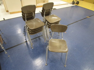 lot 249 image: (9) Student Chairs 17 Seat Height