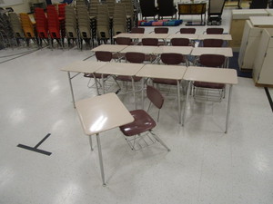lot 261 image: (13) Student DeskChair 18 Seat Height