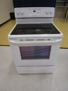 lot 184 image: Frigidaire Electric Stove
