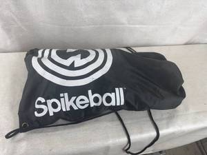 lot 3 image: Spikeball Set