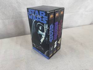 lot 8 image: Star Wars Trilogy VHS Set