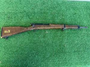 lot 6 image: Vintage Bolt Action Trainer Rifle Parris MFG Co