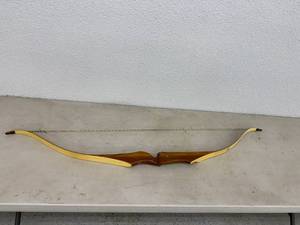 lot 7 image: Bear Archery Alaskan Bow