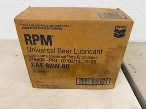 lot 15 image: Full Case Chevron RPM Universal Gear Lubricant SAE 80W90