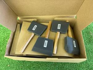 lot 19 image: Full Case of 24 - 4 Foam Brushes