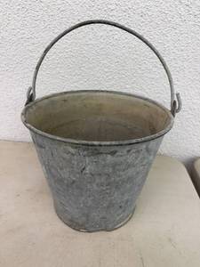 lot 21 image: Soo Line Railroad Galvanized Pale