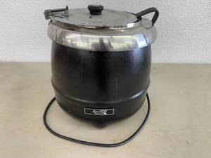 lot 59 image: Avantco Soup Warmer