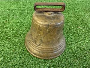 lot 98 image: Bell