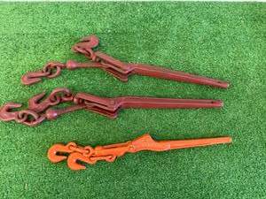 lot 104 image: Chain Binders