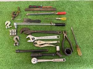 lot 112 image: Hand Tools