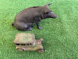 lot 122 image: Cast Iron Pig Bank & Small Cast Iron Car