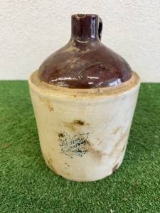 lot 152 image: Western Stoneware Jug
