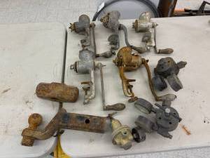 lot 153 image: Meat Grinders, Receiver & Misc