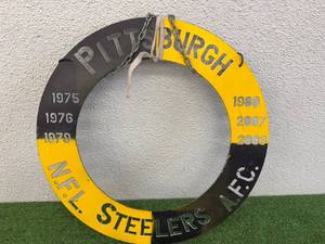 lot 156 image: Pittsburgh Steelers Metal Artwork