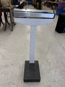 lot 163 image: Health O Meter Doctors Scale