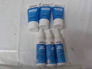 lot 32 image: Kuribl All Natural Pain Relief Crea...