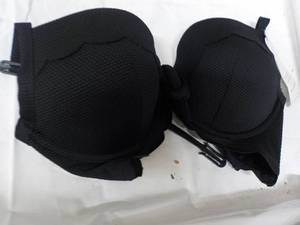 lot 39 image: Together Tomorrow Bra 34 F...