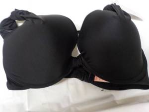 lot 41 image: Together Tomorrow Bra 38 F...