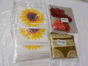 lot 87 image: Sunflower Stickers and Party Suppli...