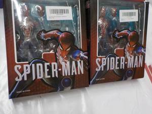 lot 115 image: 2 Spider Man Marvel Hero Figurines...