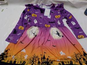 lot 129 image: Halloween Dress size 7T...