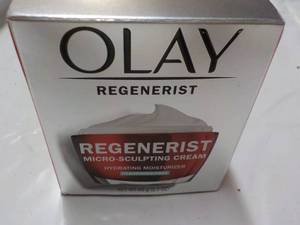 lot 174 image: Olay Regenerist 1.7 oz Sculpting Cr...