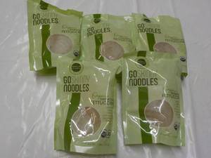 lot 195 image: 5 Pkgs Go Skinny Organic Shirataki ...