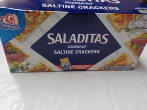 lot 201 image: Saladitas Saltine Crackers 42 indiv...