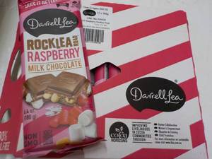 lot 219 image: 12 ct box Darrell Lea Rocklead Rasp...