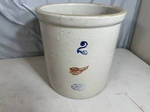 lot 40 image: 2 Gallon Red Wing Crock - Cracked