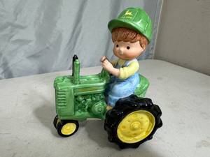 lot 98 image: Cute Ceramic John Deere Tractor Figurine