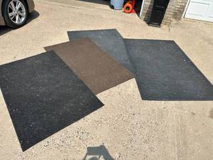 lot 102 image: 4 Heavy Commercial Entry Rugs with Rubber Backing