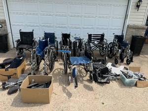lot 11 image: 8 Wheelchairs and Large Assortment Of Parts