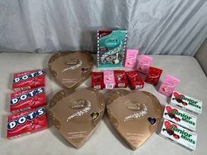 lot 125 image: Lindt Lindor Truffles, Dots, Junior Mints