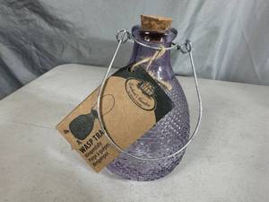 lot 132 image: New Glass Wasp Trap