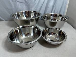 lot 188 image: 4 New Bene Casa Stainless Steel Mixing Bowls