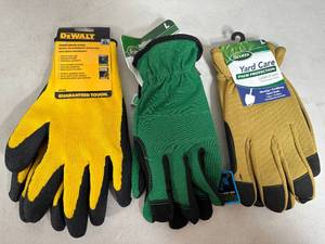 lot 232 image: New Dewalt and Scotts Brand Work Gloves  Gardening Gloves