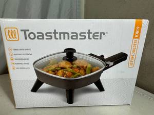 lot 235 image: New Toastmaster 6 inch Electric Skillet