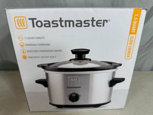 lot 236 image: New Toastmaster 1.5 Quart Slow Cooker