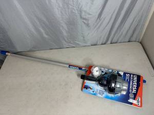 lot 266 image: New Unger 11ft  Telescoping Light Bulb Changing Tool